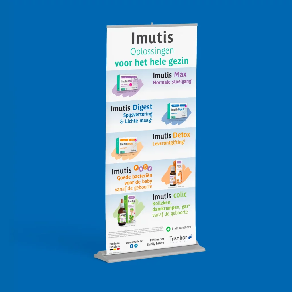 Mise en situation d'un roll-up présentant les produits de la gamme Imutis (Imutis Max, Imutis Digest, Imutis Detox, Imutis Baby & Imutis Colic)